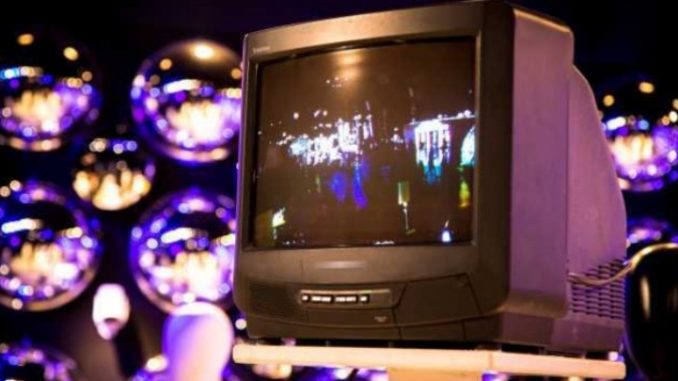 Ο κομβικος ρόλος της ιδιωτικής τηλεόρασης στην διαπαιδαγώγηση γενεώνΟ κομβικος ρόλος της ιδιωτικής τηλεόρασης στην διαπαιδαγώγηση γενεών